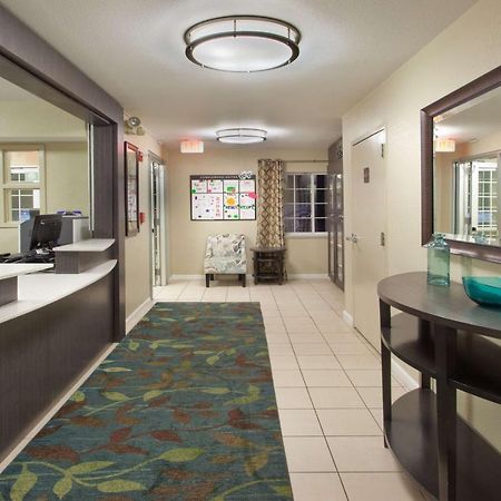 Sonesta Simply Suites Detroit Troy Exterior photo